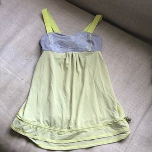 Lululemon size 4 top